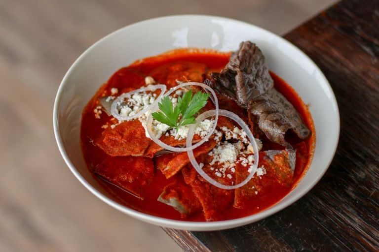 Chilaquiles con Bistec